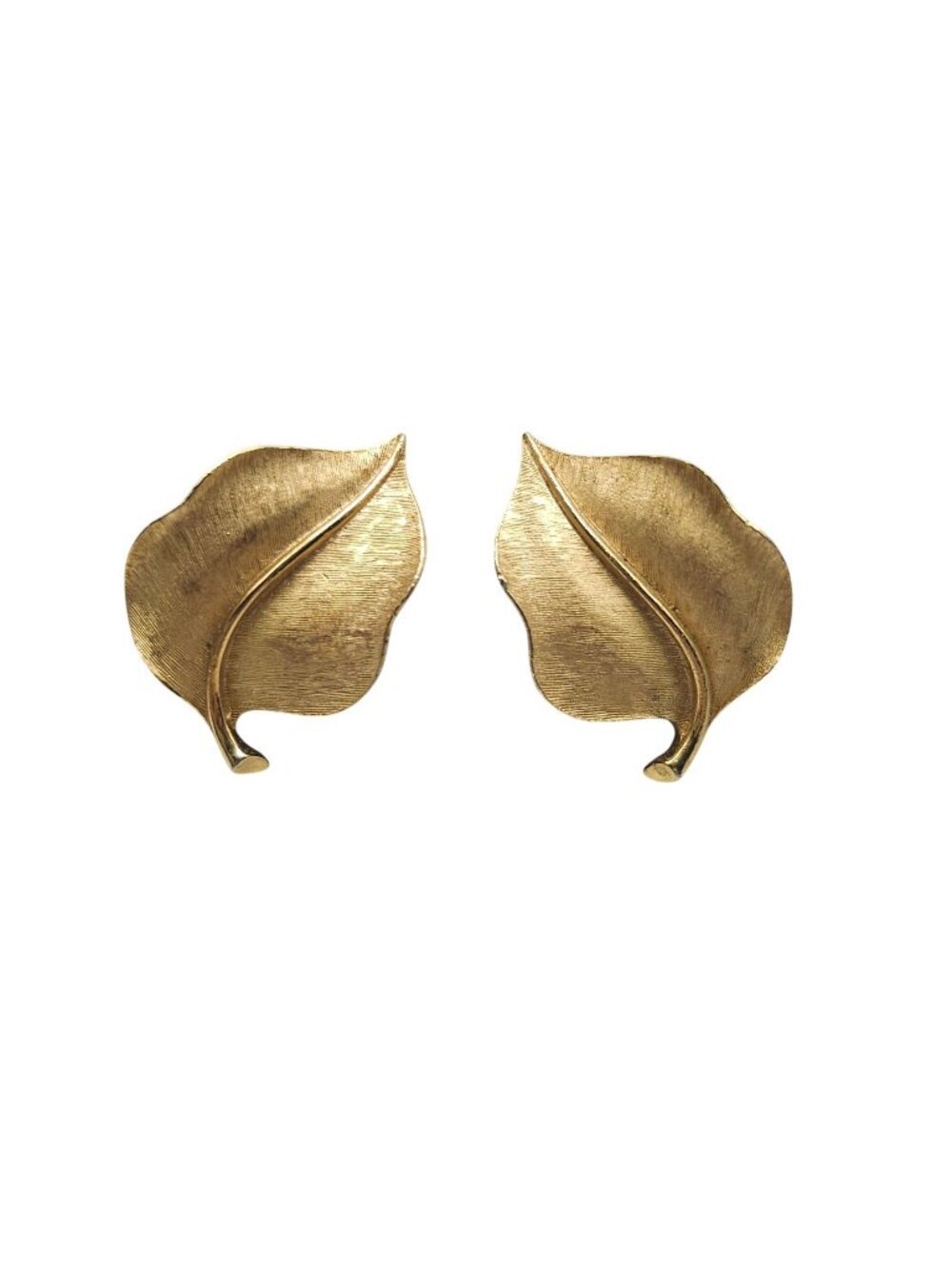 Vintage Trifari Gold-Tone Leaf Clip-On Earrings Elegant Textured Design Signed